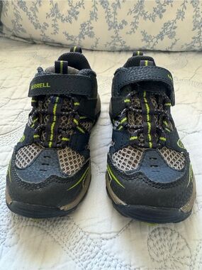 Merrell Kids Navy, Gray and Lime Trail Sneakers